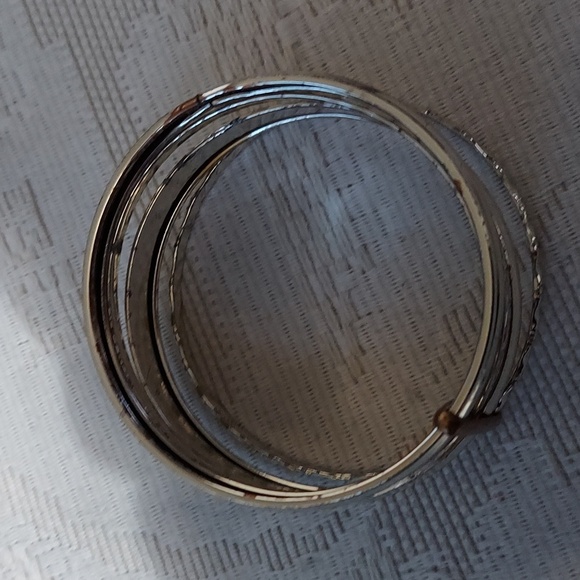 5 Pc Assorted Vintage Silver Assorted attached Bangle Bracelet Set - Picture 5 of 14